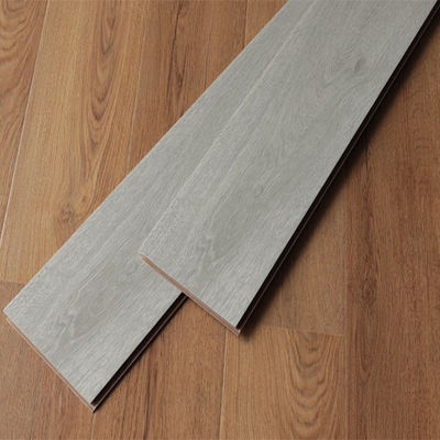 Slaapkamer Drielagig ingenieurswerk van hout vloer Gespotte Gum Oak Ingenieurswerk van hout vloer