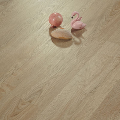 Eenvoudige kleur Spc klik vloer gemaakt van 100% maagdelijke materialen voor een gemakkelijke installatie