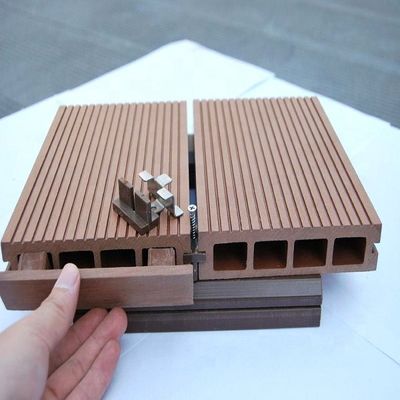 3D-modelontwerp WPC-dekclip Accessoire met PU-schuim geluidsdicht tapijtonderlaag
