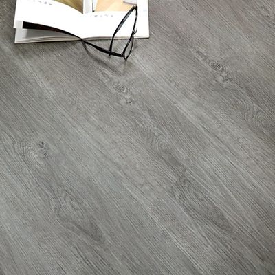 Hout als zelfklevend vinyl PVC-plastiekvloeren met een opgestort ontwerp