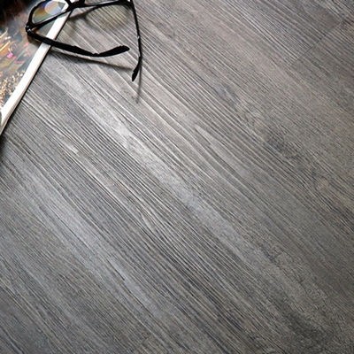 Hout als zelfklevend vinyl PVC-plastiekvloeren met een opgestort ontwerp