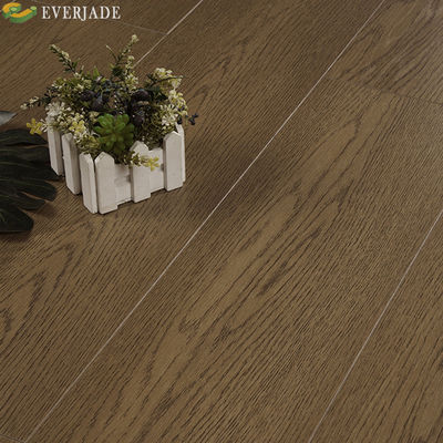 Schone kwaliteit Multicolor 15 mm Red Oak Veneer Top SPC Drie-laag Engineered Oak Flooring