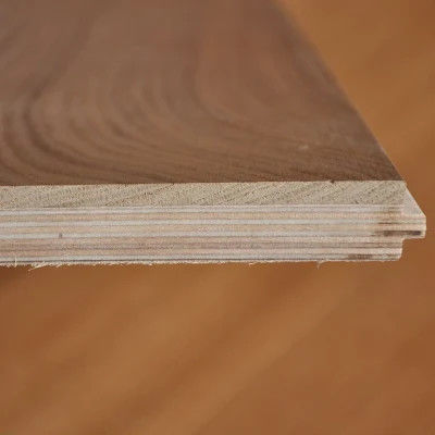 Laminate multi-layer drielaagse ingenieur eikenvloeren voor een soepele TG-installatie