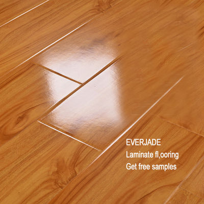 11 mm Quick Step Classen D8303 Soft Edge Laminate vloer voor online technische ondersteuning