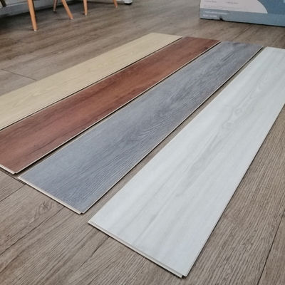 CE-gecertificeerde Spc Plank Hout Graan Stone Plastic Composite Flooring Voldoen aan ISO14001