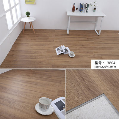 4mm 5mm 8mm Spc vloer Plastic vinyl vloer tegel met en online technische ondersteuning