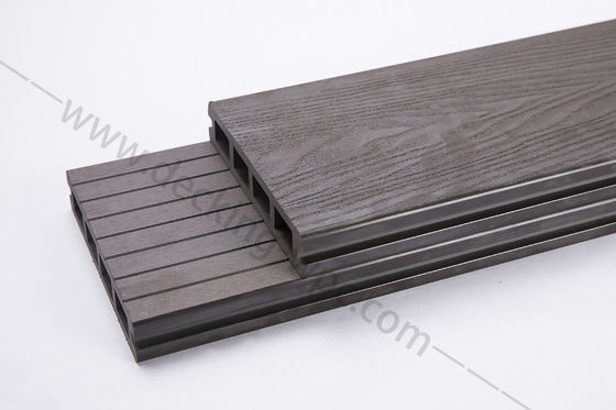 3D Deep Embossing WPC Decking met online technische ondersteuning en distressed finish