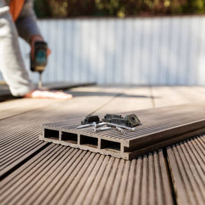 Composite dektegels Ugaslavia Fascia 3m Lengte 4,8m Afstand Hulp Grp Decking Composite