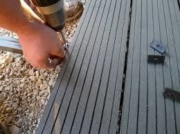 DIY lichtgrijze diepgeprikt co-extrudeerd zwembad waterdicht planken buiten Piso Wpc Decking